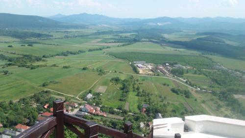 Hostal V�r-kert Vend�gh�z