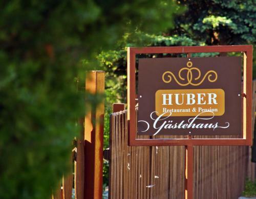 Bed & Breakfast Huber Panzi� �s Vend�gh�z