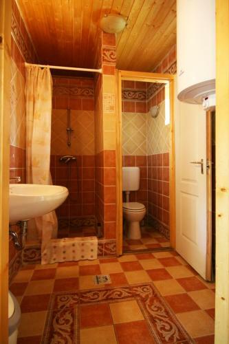 Hostal Cserh�t Guesthouse