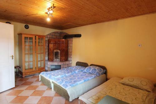 Hostal Toldi Vend�gh�z
