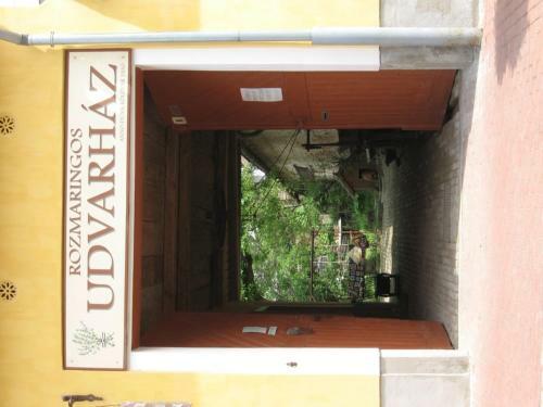 Hostal Rozmaringos Udvarh�z