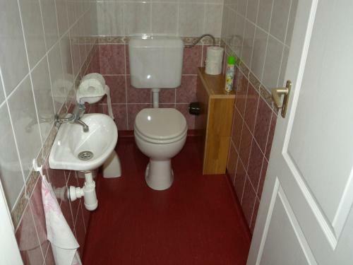 Apartment In Fonyod/balaton 35365
