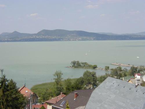 Doma Vend�gh�z