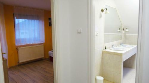 Bed & Breakfast H?forr�s Panzi�