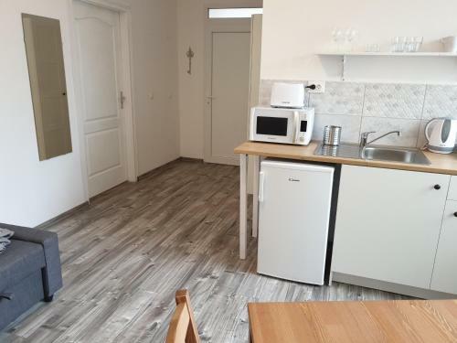 Pacsirta Apartmanh�z