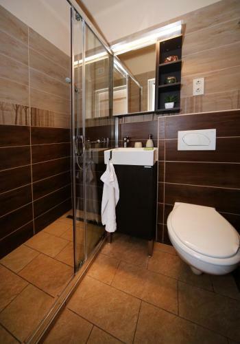 Plat�n Apartman Eger