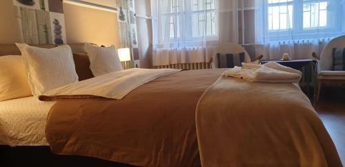 J�kai Family Apartman