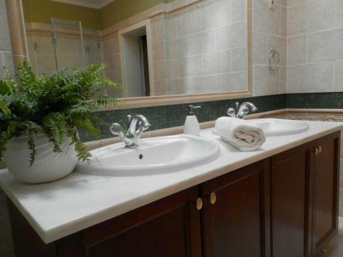 Bed & Breakfast Nagyr�t Panzi� Eger