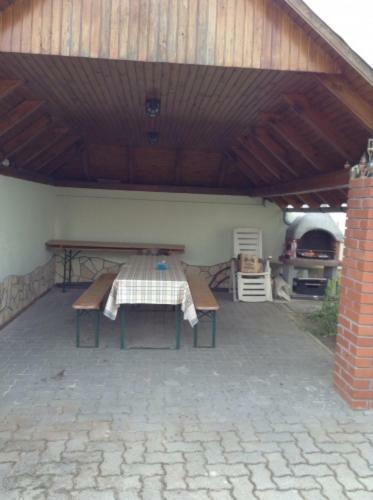 Szem�n Apartman