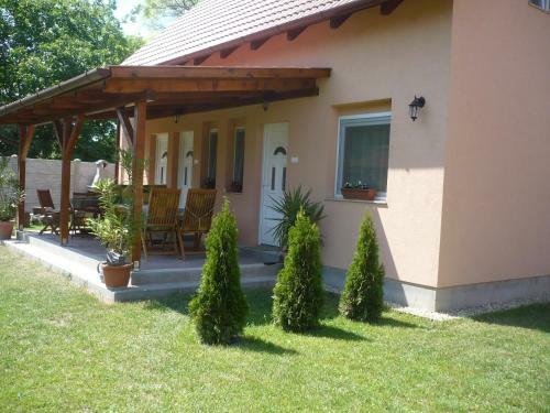 Eszter Apartmanh�z