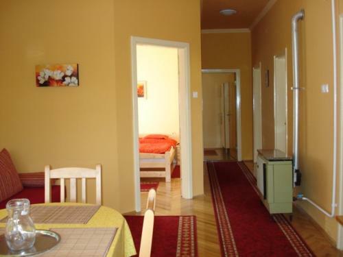 Csiga Vend�gh�z