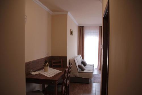 Imola �s Andrea Apartmanh�z 2
