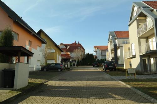 Aramis 3 Apartments