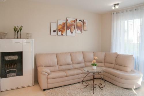 Aramis 4 Apartments
