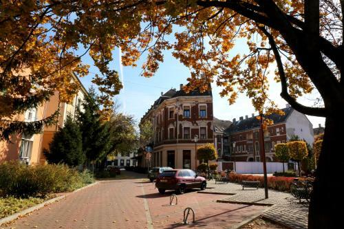 Ad�l Apartman
