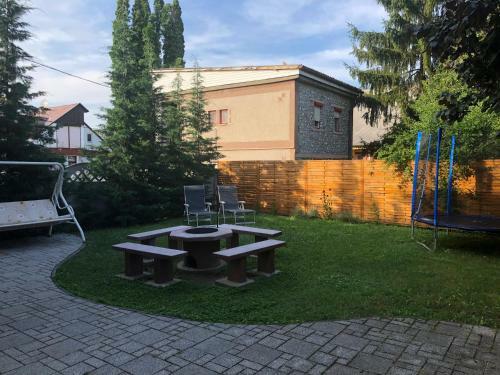 N�gy �vszak Apartmanh�z