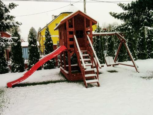 Bogl�rka Apartmanh�zak
