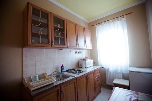 Hostal Adonisz Vend�gh�z