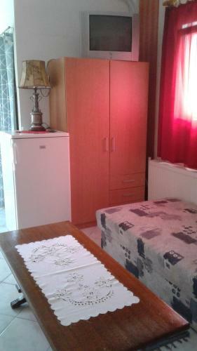 Kalandor Sz�ll�s