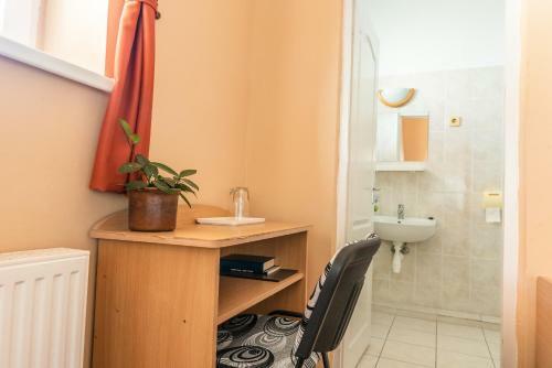 Bed & Breakfast Husz�r Panzi� �s �tterem