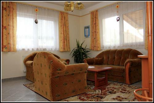Hostal Ez�stfeny? Vend�gh�z