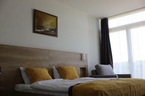 Zs�lyaliget Hotel