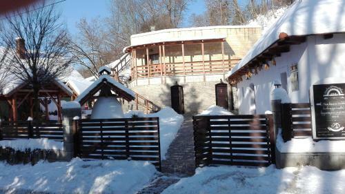 Hostal Zempl�ni Pitvaros Pihen?