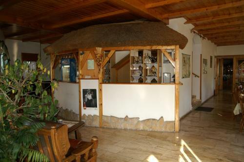 �reg Hal�sz Hotel �s �tterem