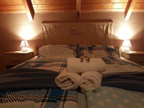 Hostal Fruzsi Vend�gh�z