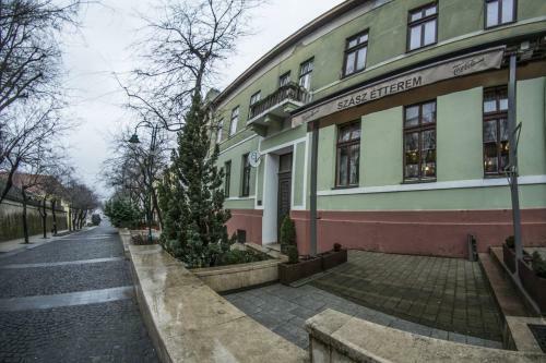 Hostal Belv�rosi Vend�gh�z