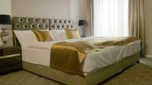 Hotel Merops M�sz�ros