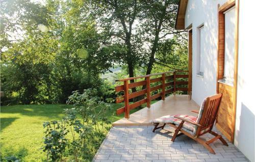 Three-bedroom Holiday Home In Szolad
