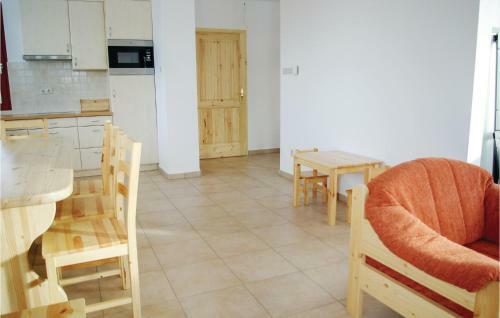 Four-bedroom Holiday Home In Szolad