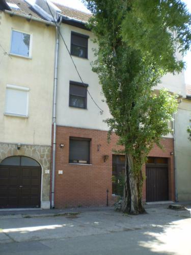 Hostal "jo�" Sz�ll�s
