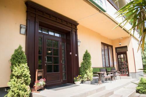 Hostal Fl�ra Panzi�