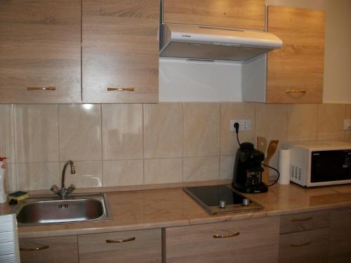 Hostal �den Ii.