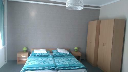 Plat�n Apartmanh�z