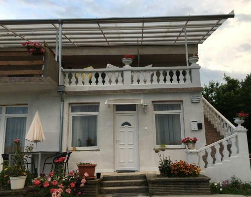 Nosztalgia Balaton Apartmanh�z