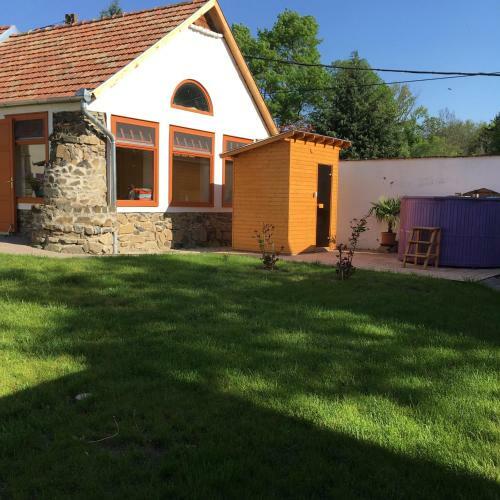 Hostal Sadhana Yoga Retreat Centre