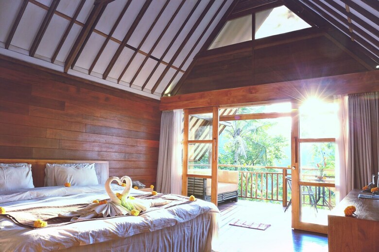 Hostal Village Above The Clouds