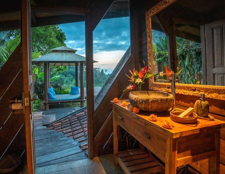 Hostal Village Above The Clouds