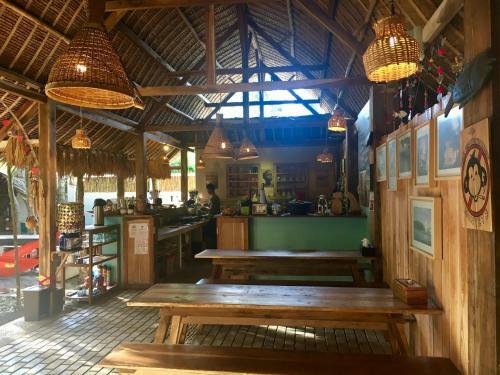 Villa Monyet Java