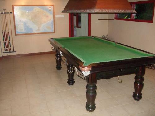 Strawberry Hill Hotel & Restaurant