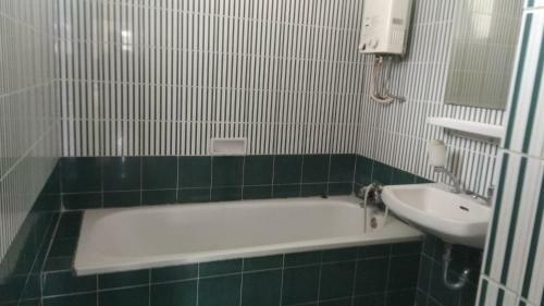 Fame Villa Yokohama Kota Bunga