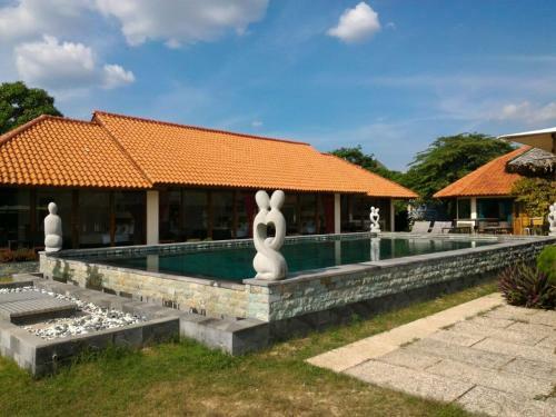 Jepara Marina Beach Bungalows