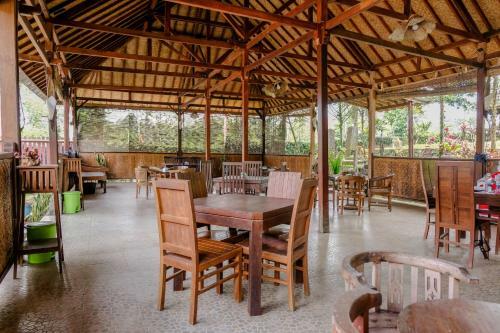 Hostal Oyo 1415 Ijen Residence