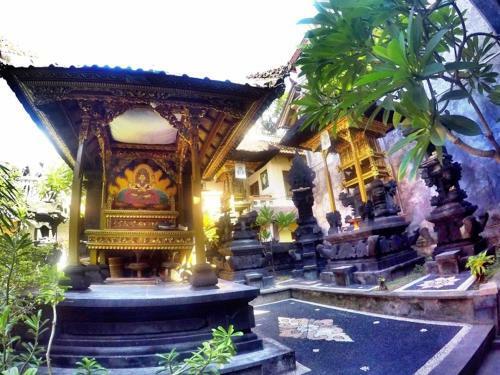 Hostal Tirta Yoga Inn