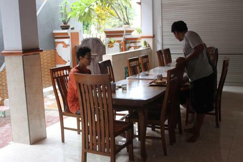 Posada Serangan Inn II