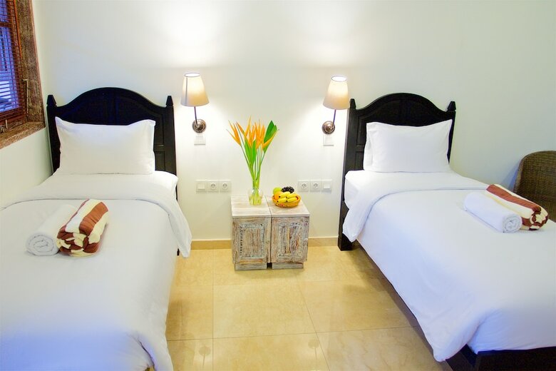 Hotel Ok Divers Resort & Spa