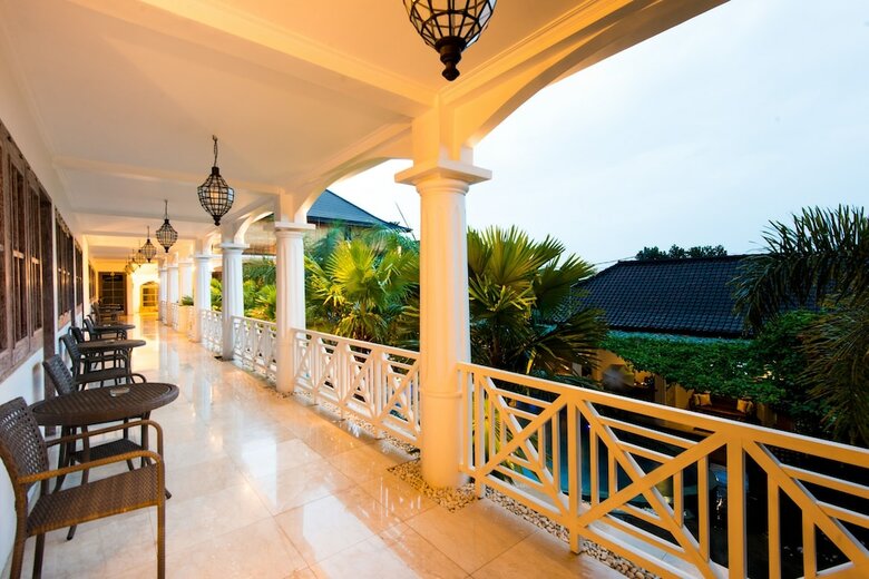 Hotel Ok Divers Resort & Spa